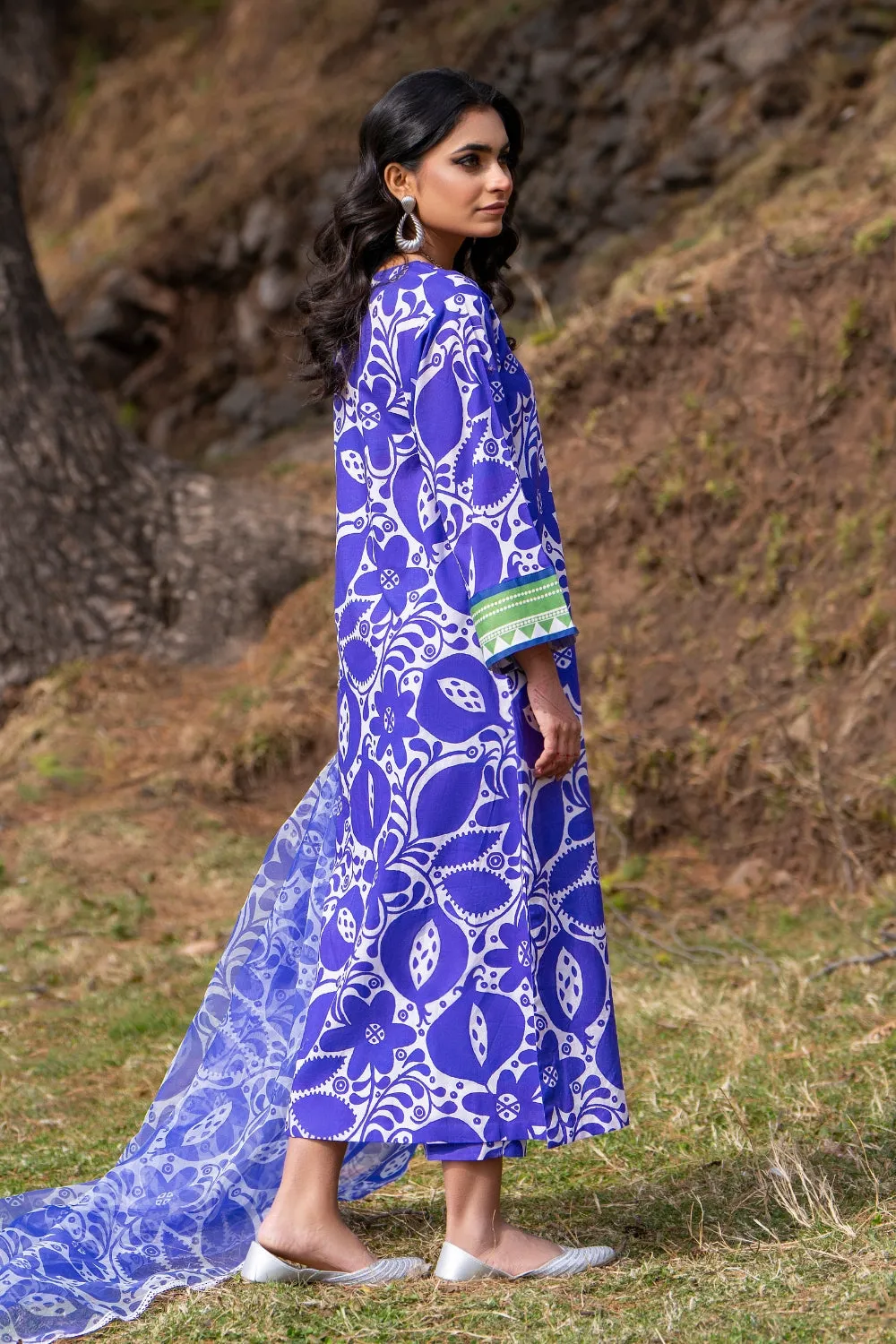 3 PC STITCHED | PRINTED LAWN SUIT