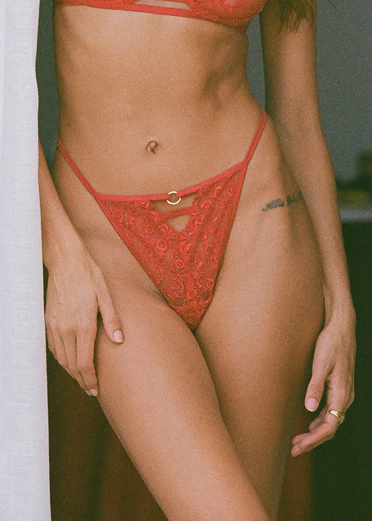 Amour Fou Thong