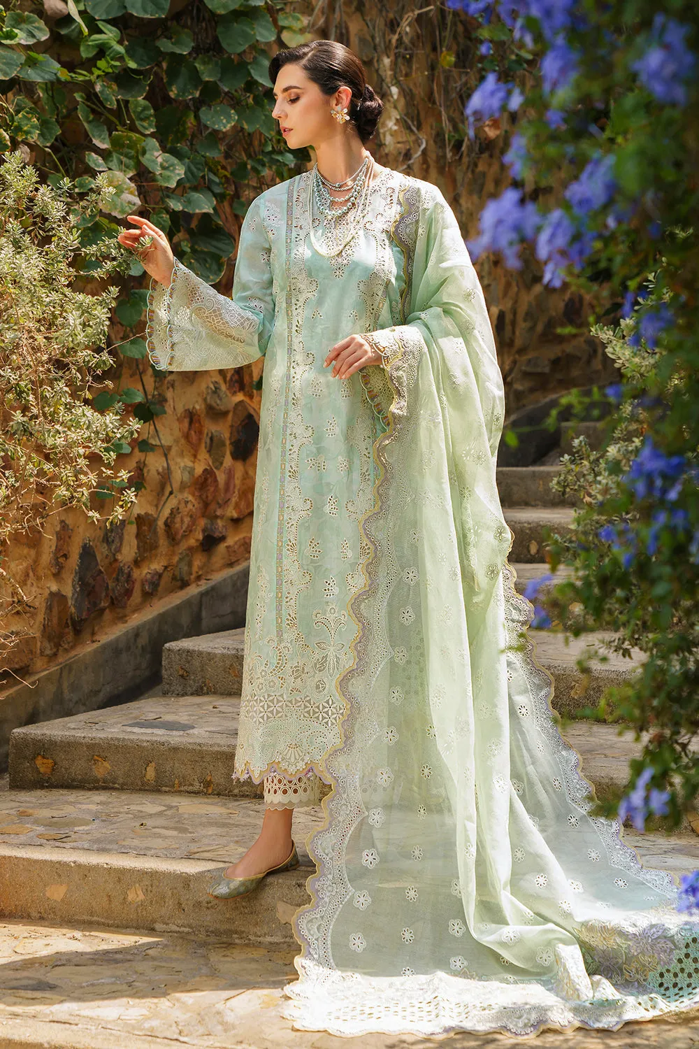 BAROQUE | BAROQUE – SWISS LAWN COLLECTION 24 | SL12-D07