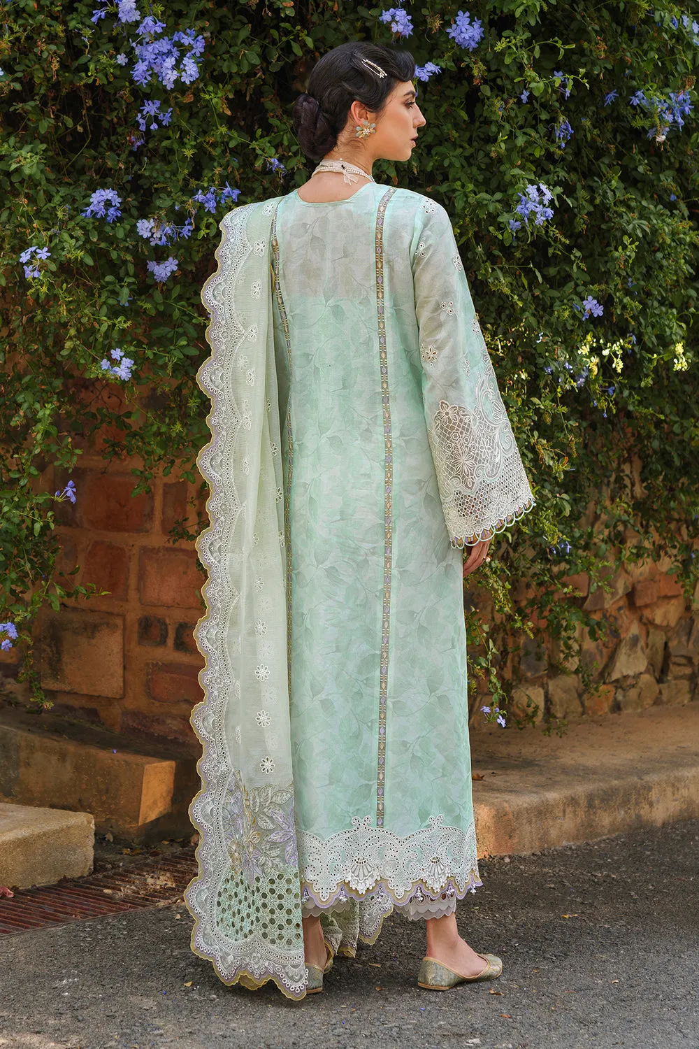 BAROQUE | BAROQUE – SWISS LAWN COLLECTION 24 | SL12-D07