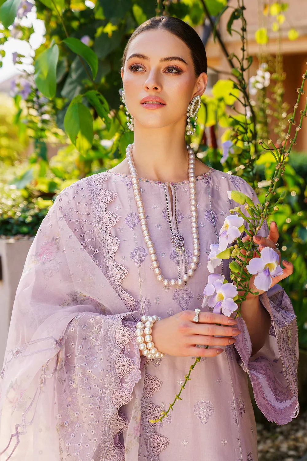 BAROQUE | BAROQUE – SWISS LAWN COLLECTION 24 | SL12-D09