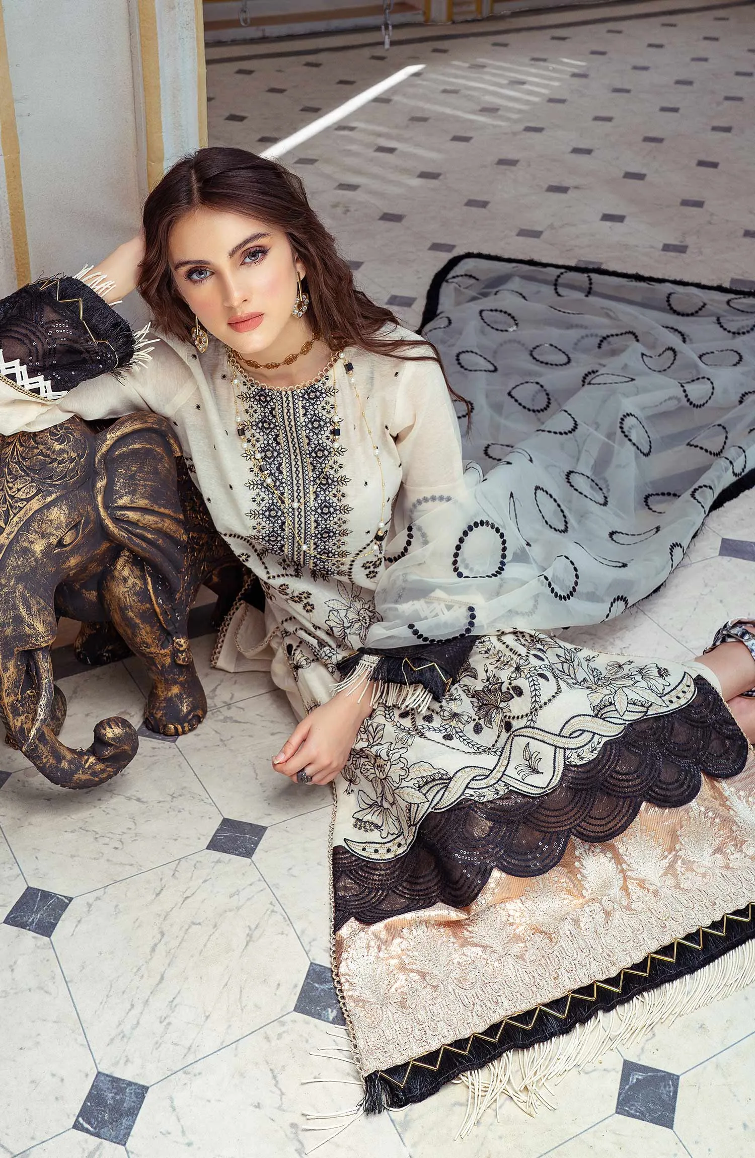 Black Rose - (MLRD - 066) |  Maryum N Maria Luxury Pret Eid Edit 2022 | Stitched Ready to Wear Suits