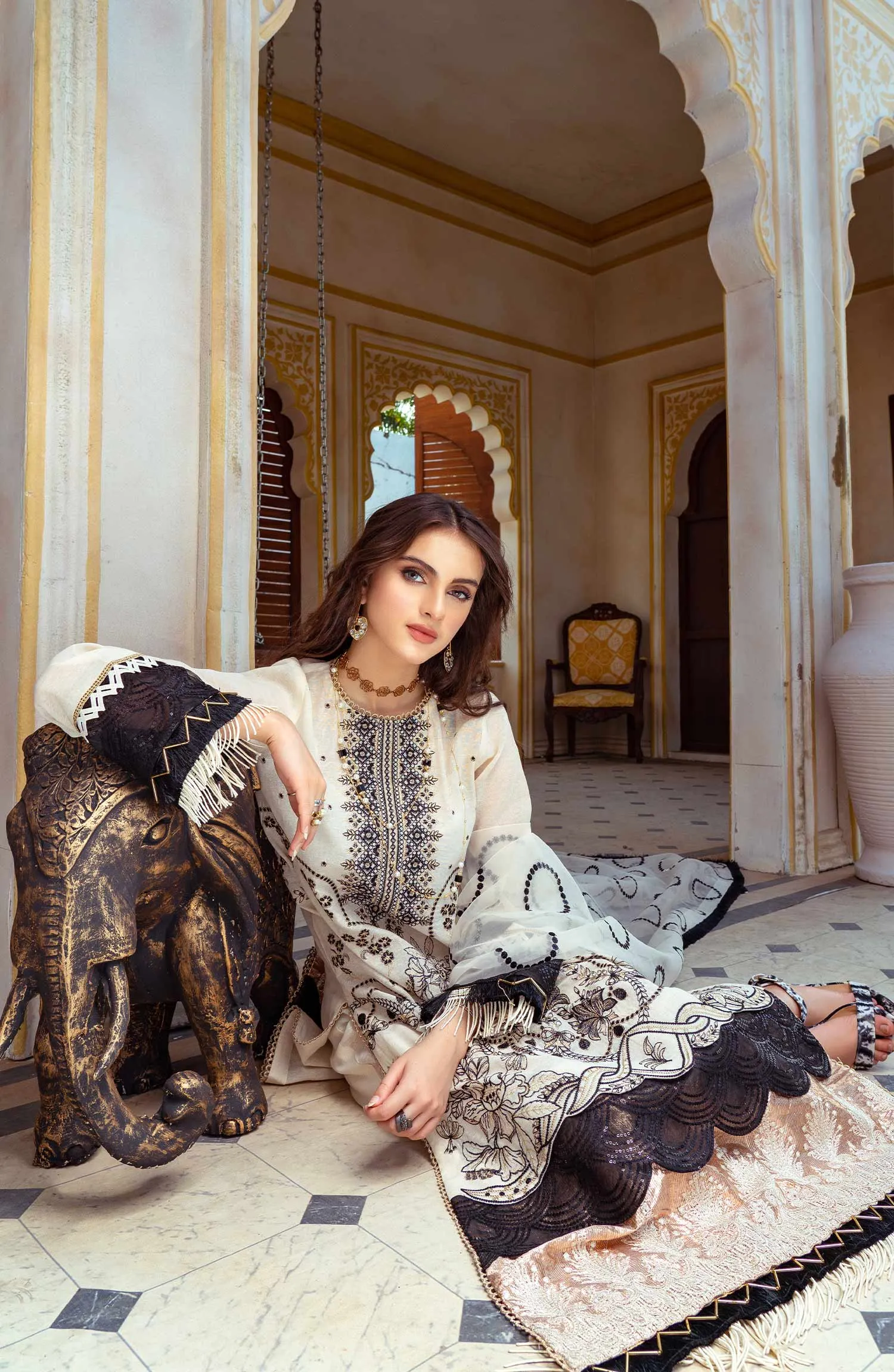 Black Rose - (MLRD - 066) |  Maryum N Maria Luxury Pret Eid Edit 2022 | Stitched Ready to Wear Suits