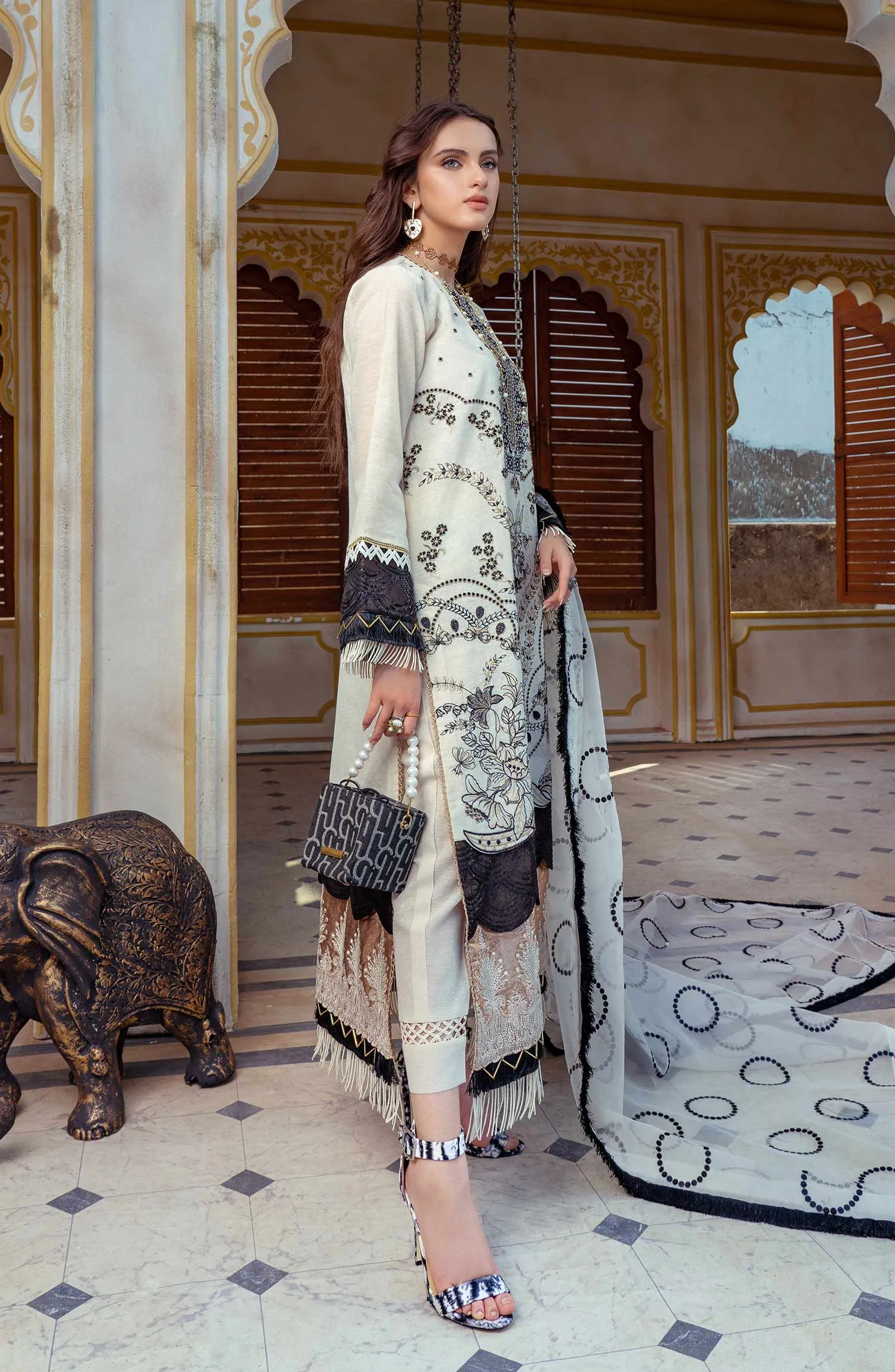 Black Rose - (MLRD - 066) |  Maryum N Maria Luxury Pret Eid Edit 2022 | Stitched Ready to Wear Suits