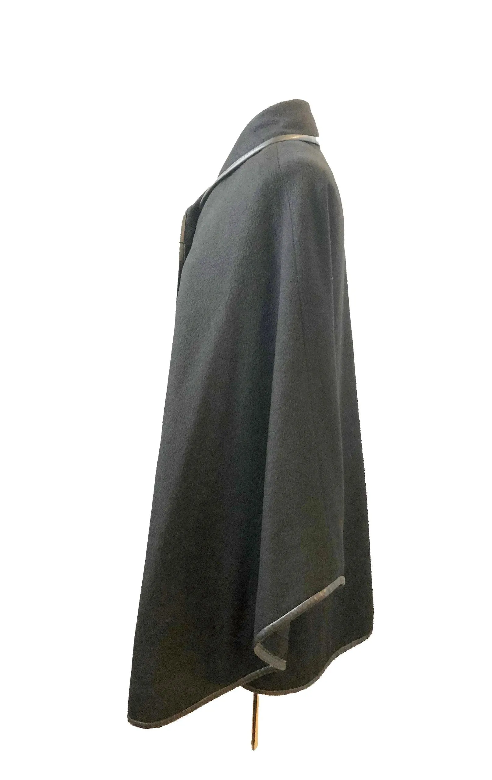Cashmere Leather Trim Cape Size M