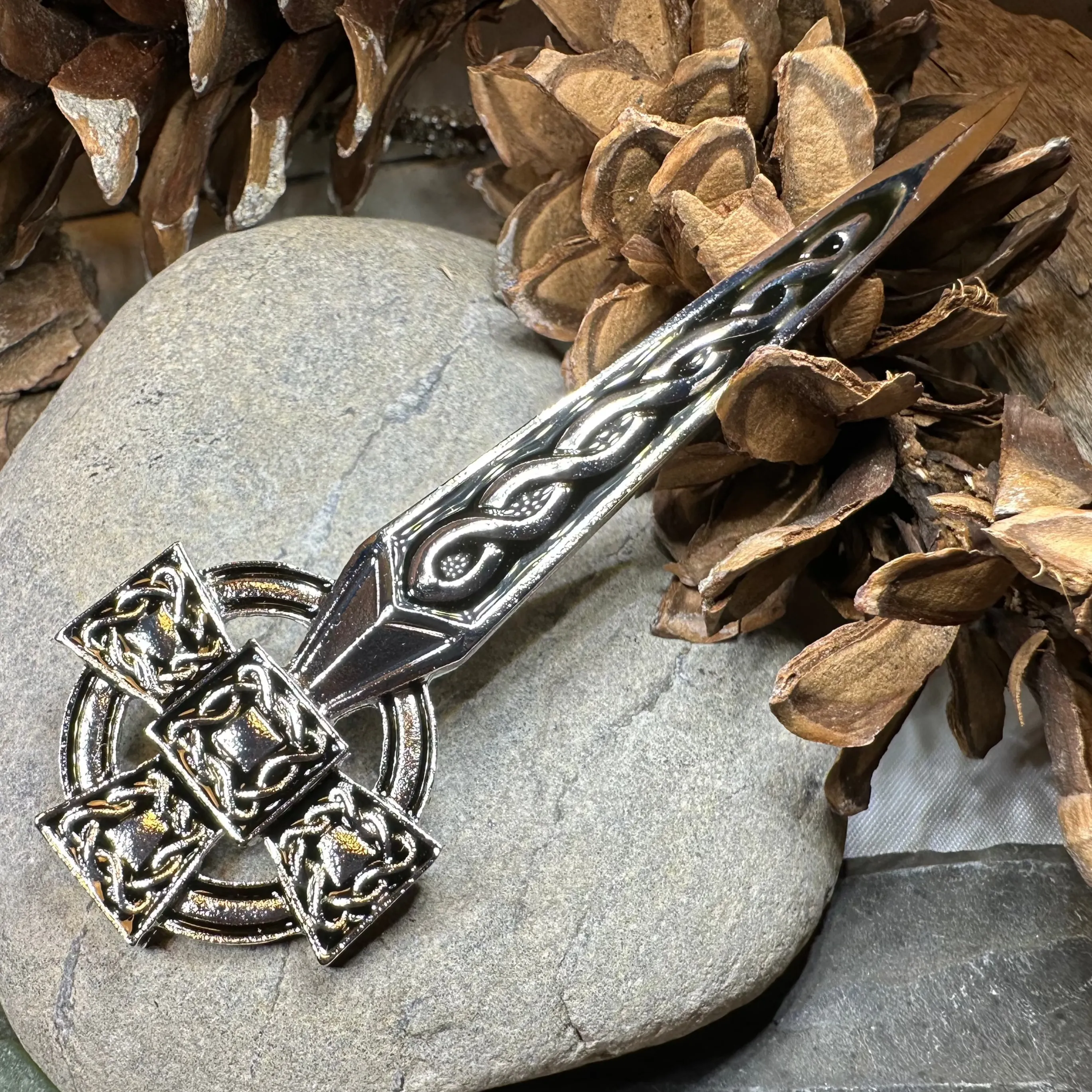 Classic Celtic Cross Kilt Pin