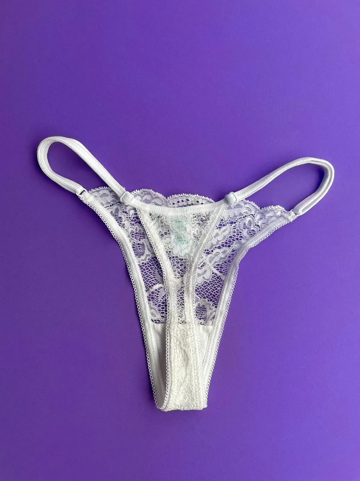 Clo: Fortuna Lace Adjustable String Thong - White