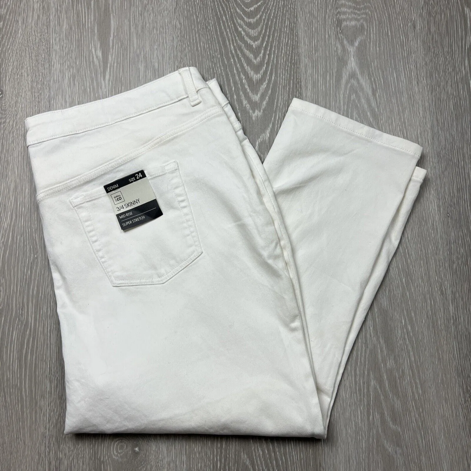 Clothing & Co Womens 3/4 Skinny Mid Rise Super Stretch Size 24 (New)