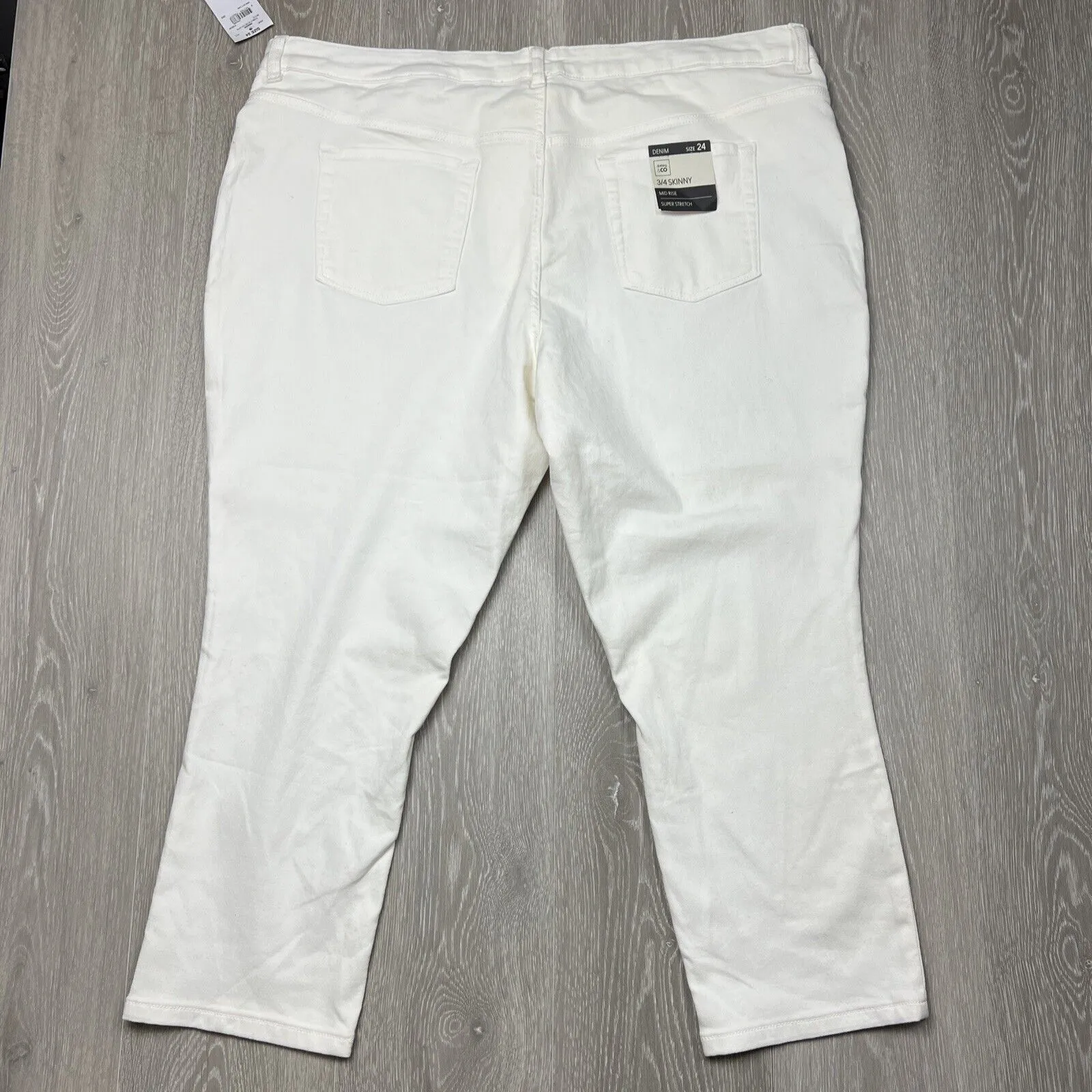Clothing & Co Womens 3/4 Skinny Mid Rise Super Stretch Size 24 (New)