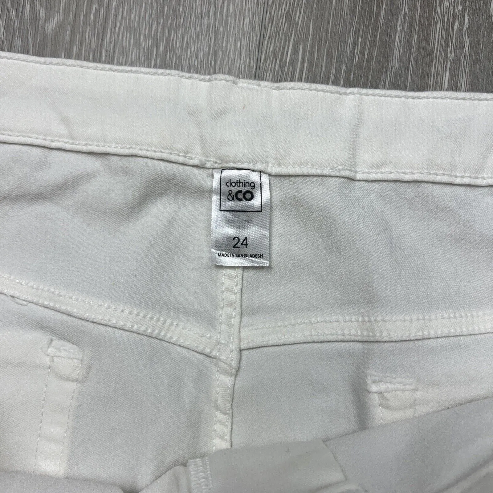 Clothing & Co Womens 3/4 Skinny Mid Rise Super Stretch Size 24 (New)