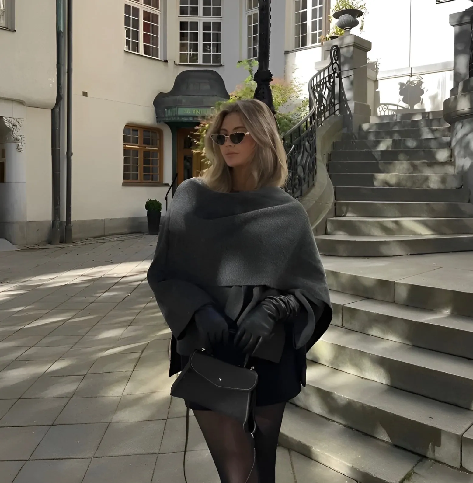 Clyra - The Wrap-Me-Up Coat