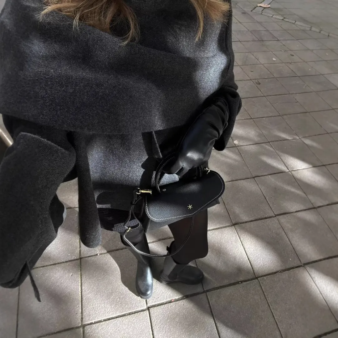 Clyra - The Wrap-Me-Up Coat