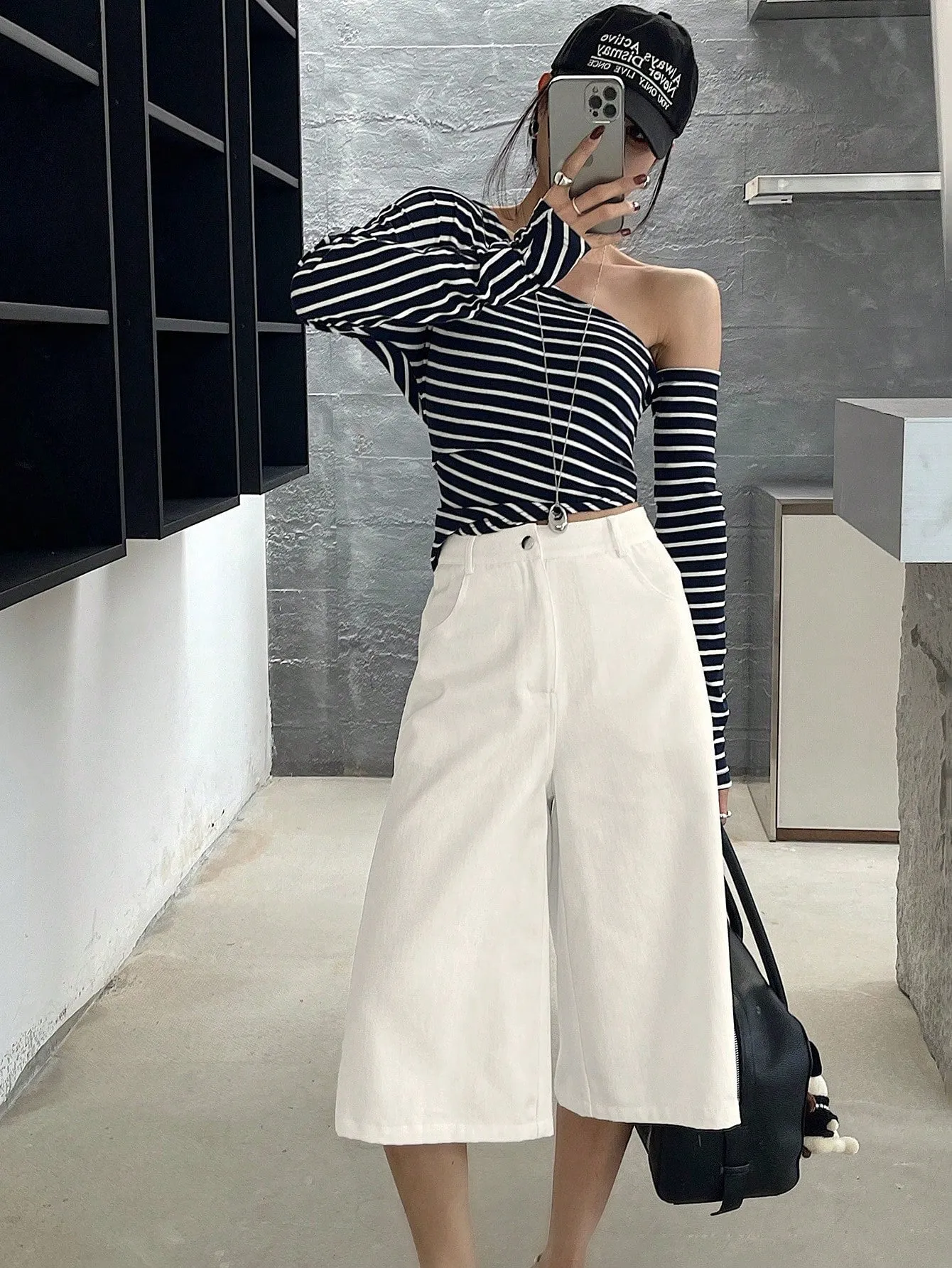 CM-BS811081 Women Casual Seoul Style Decorative 3D Pocket High Waist Bermuda Shorts - Beige
