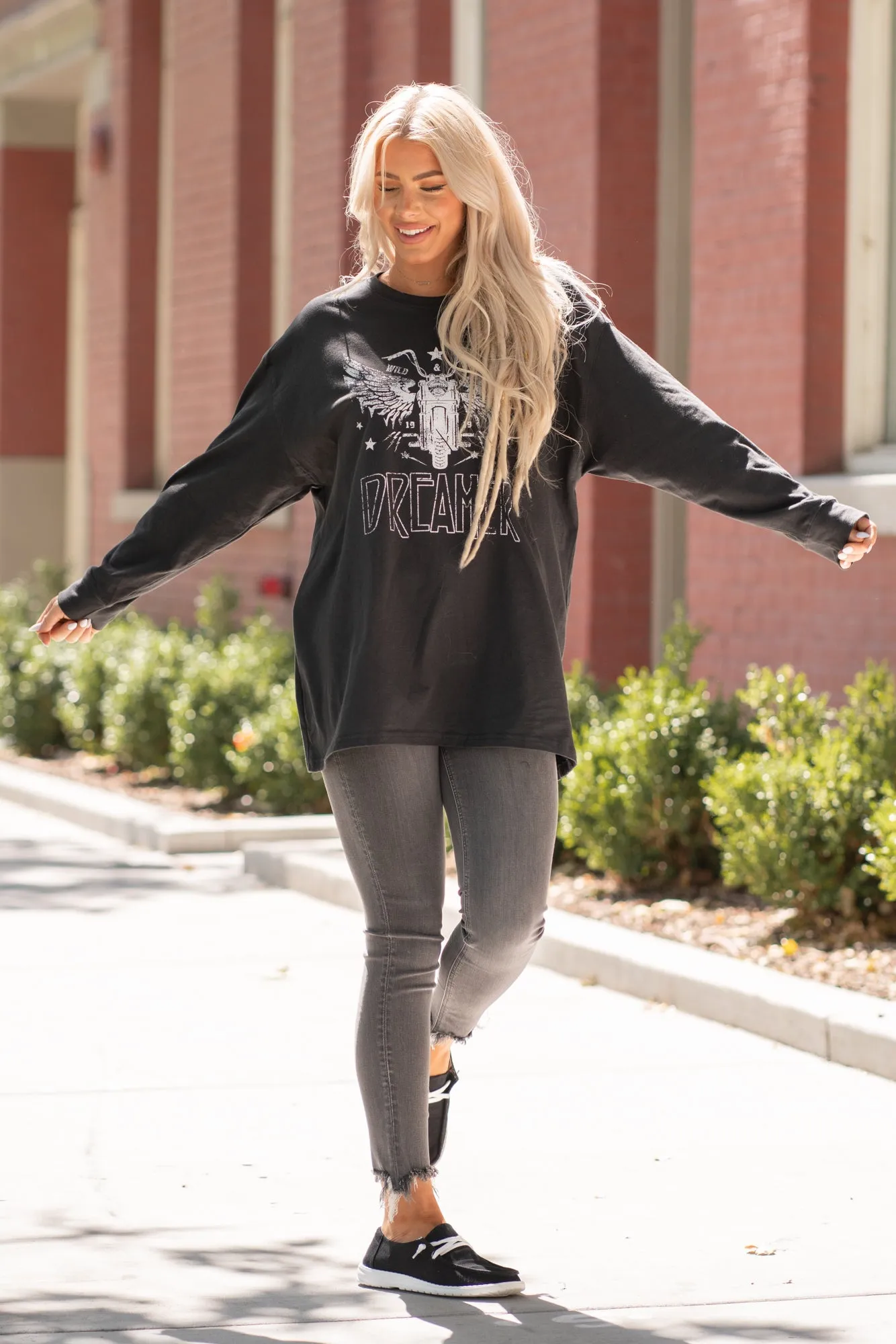 Dreamer Graphic Long Sleeve Tee
