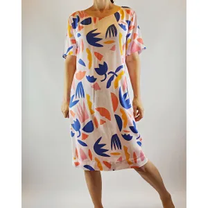 Elm tee shirt style dress with unique and colourful print size 8