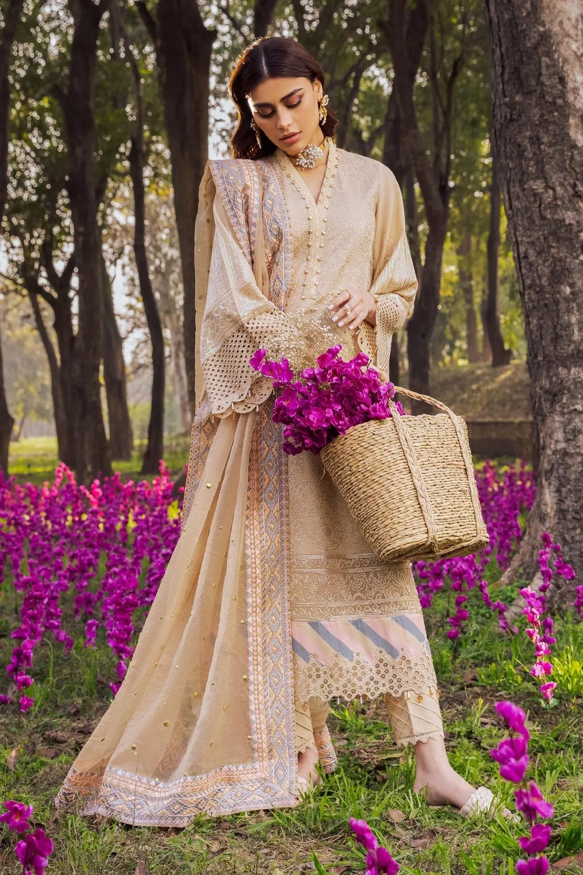 FLOWER GIRL NI-29 | Nureh Blooming Summers Exclusive  Luxury Lawn Collection 2022 | Unstitched Embroidered Lawn Suits
