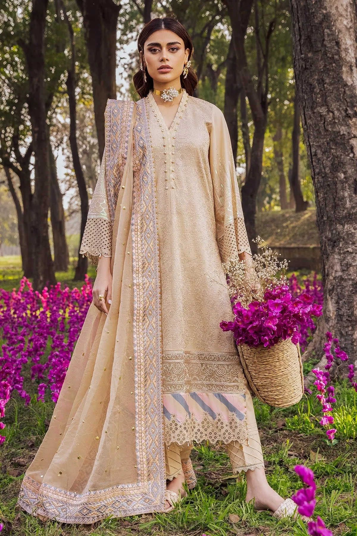FLOWER GIRL NI-29 | Nureh Blooming Summers Exclusive  Luxury Lawn Collection 2022 | Unstitched Embroidered Lawn Suits