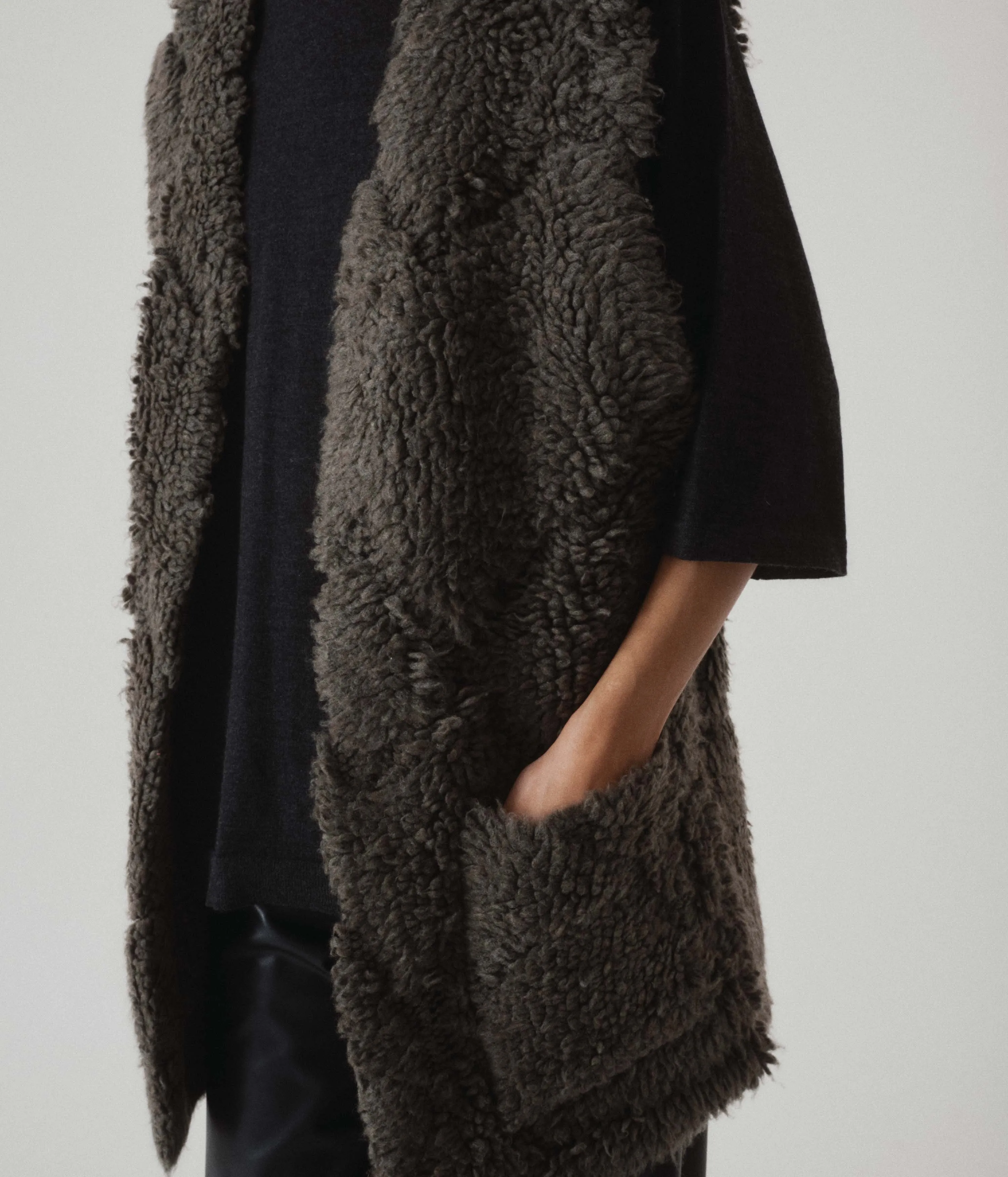 French Terry Vest in Kombu x Black