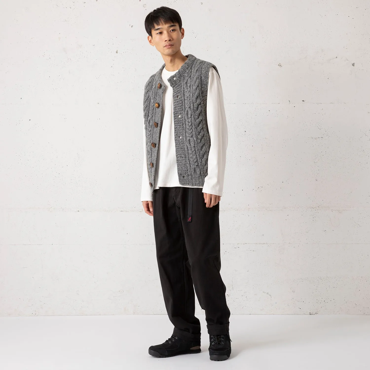 HIMALAYAN CLIMBER'S HAND-KNIT | ヒマラヤン クライマーズ ハンドニット　手編み前開きベスト