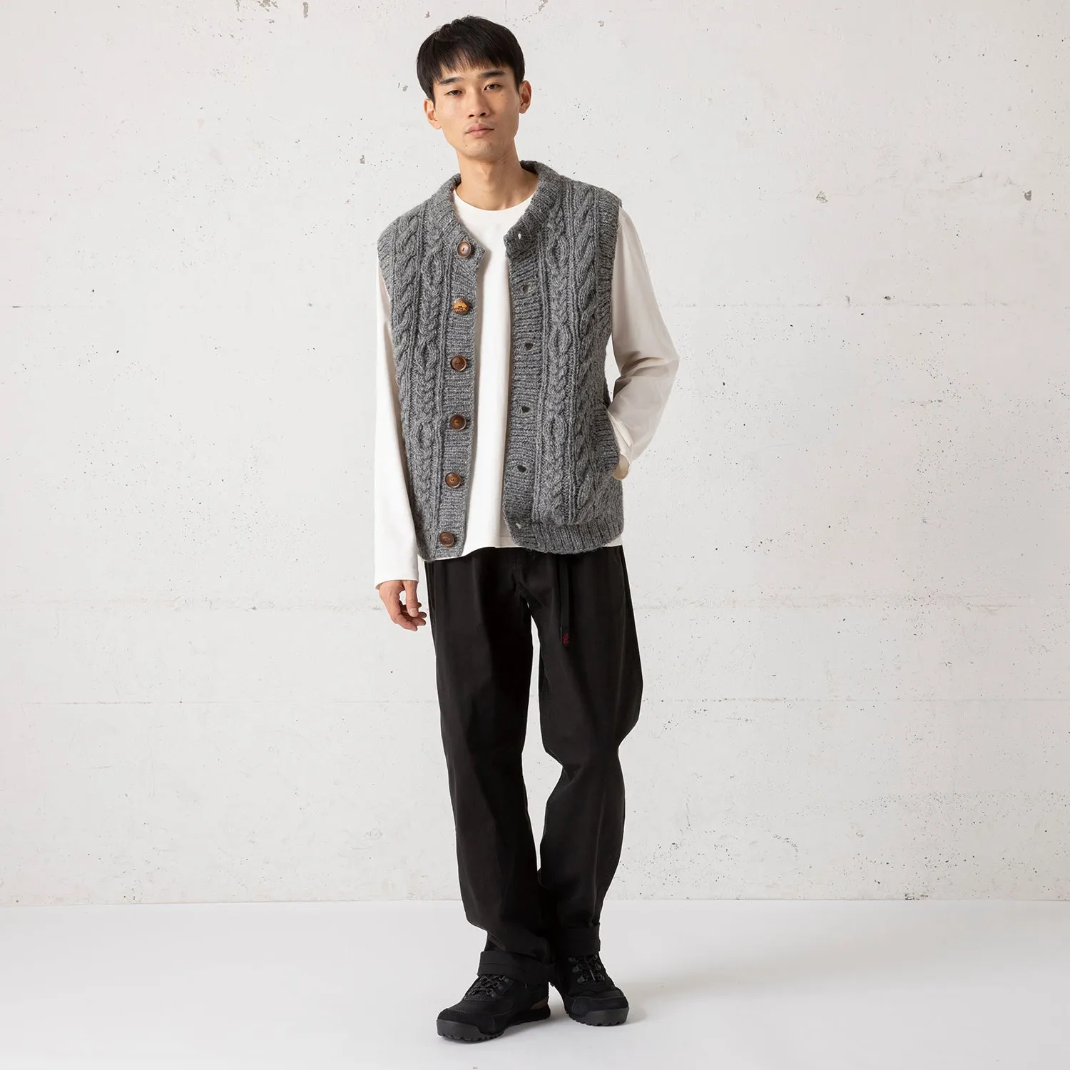 HIMALAYAN CLIMBER'S HAND-KNIT | ヒマラヤン クライマーズ ハンドニット　手編み前開きベスト