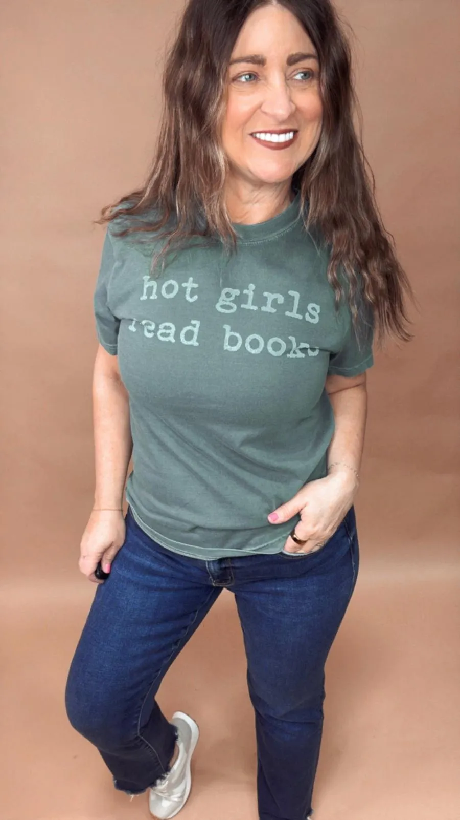 Hot Girls Read Books T-Shirt