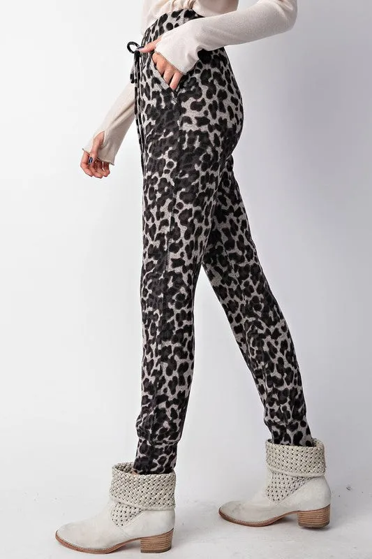 KARA LEOPARD PRINT PANTS*
