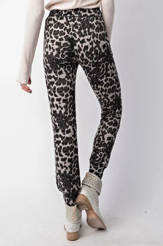 KARA LEOPARD PRINT PANTS*