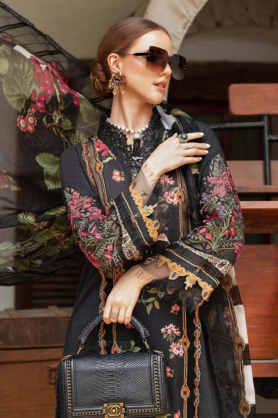 Maria.B | M.Prints Embroidered Lawn '23 | MPT-1806-B