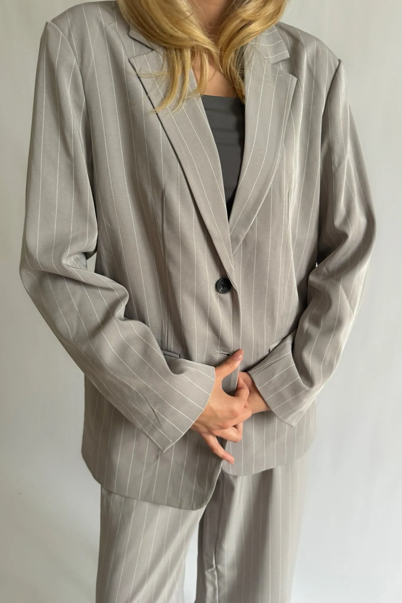 NMVera Oversized Blazer - Lysegrå Hvid Stribet