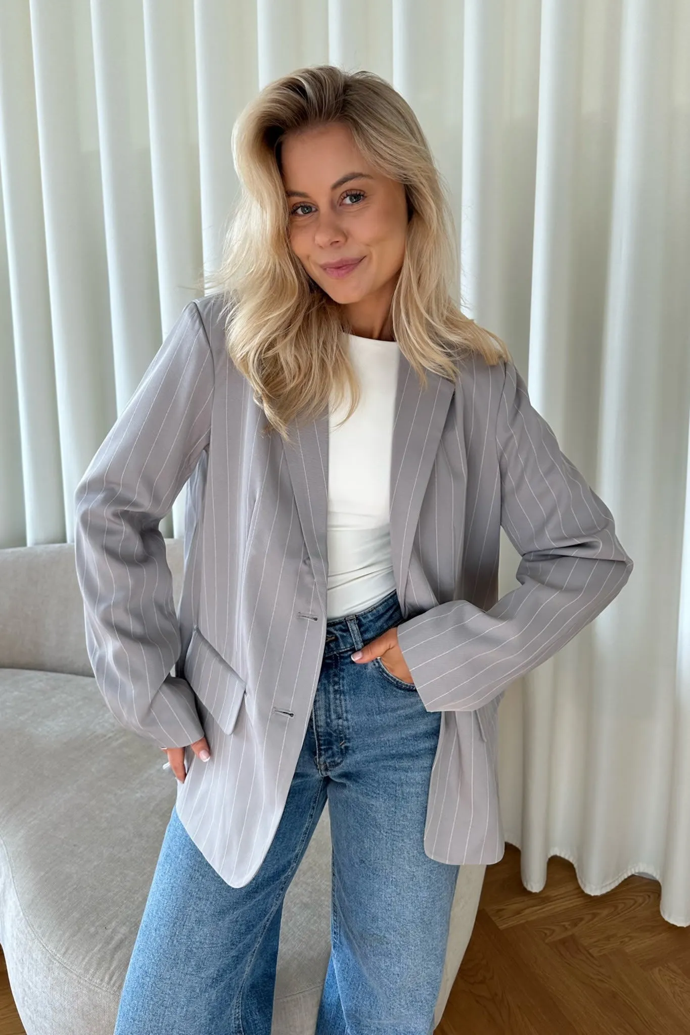 NMVera Oversized Blazer - Lysegrå Hvid Stribet