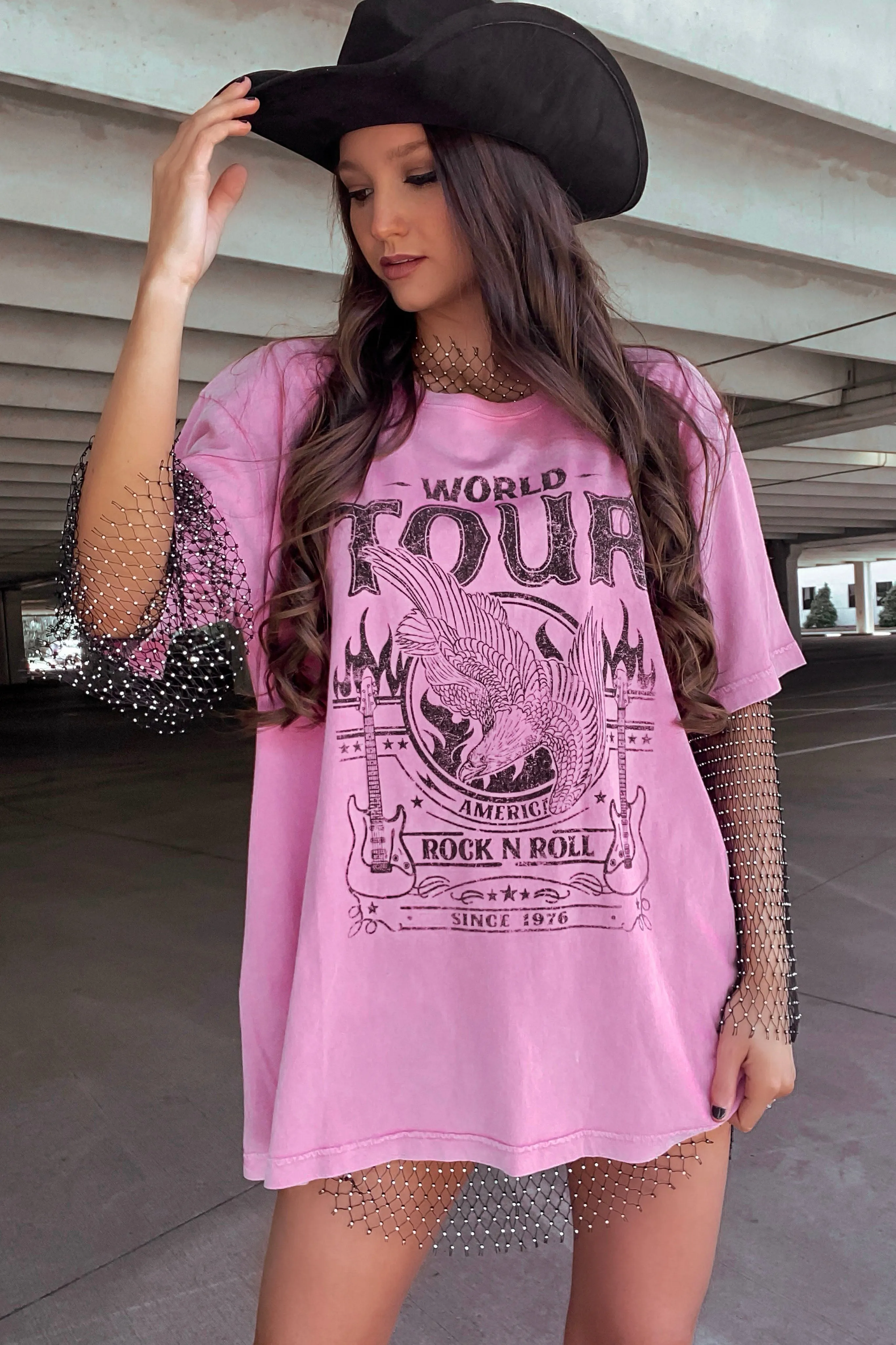 "World Tour" Graphic Tee -Pink
