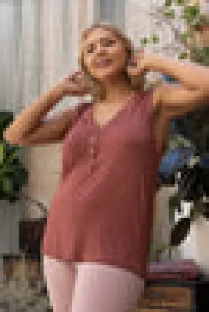 Red Brick Front Button Tank