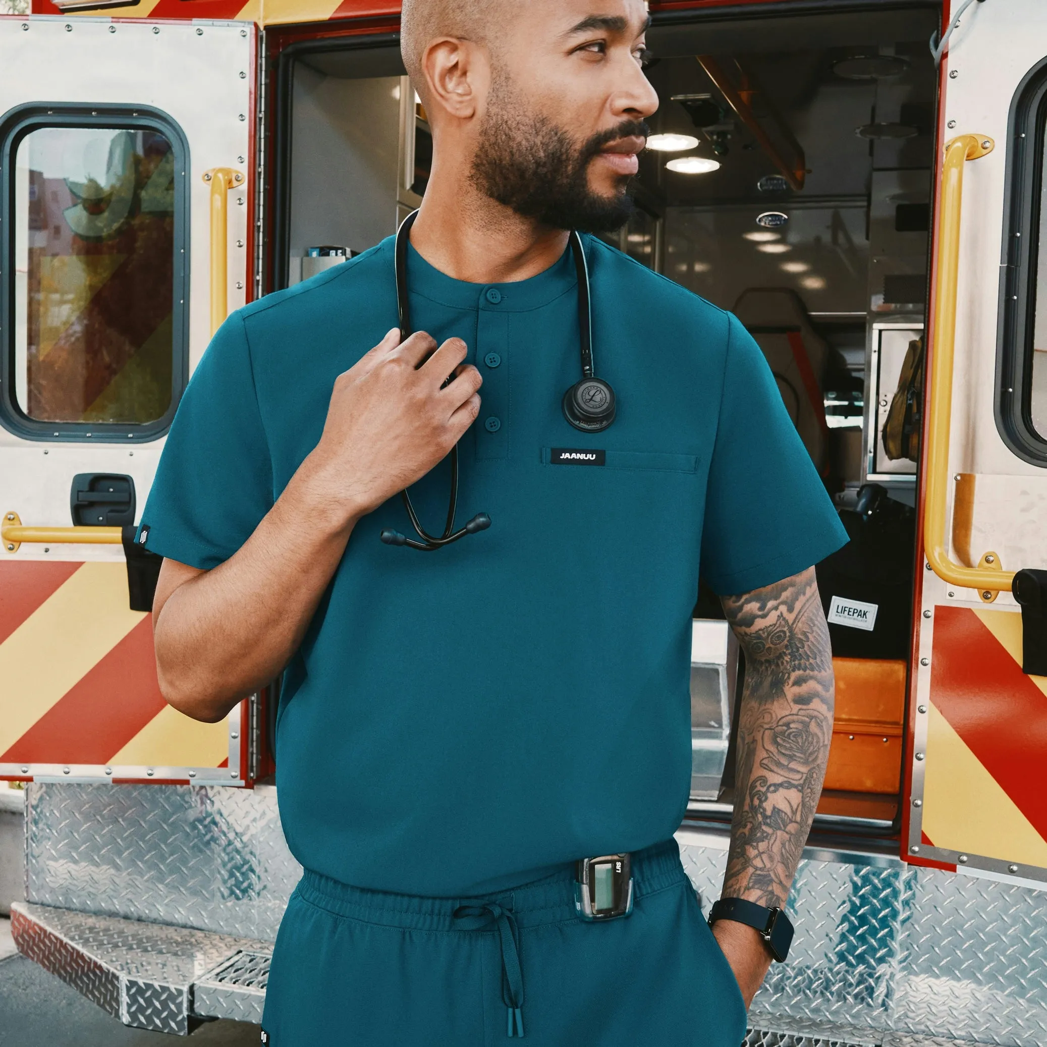 Reeve Henley Scrub Top - Caribbean Blue