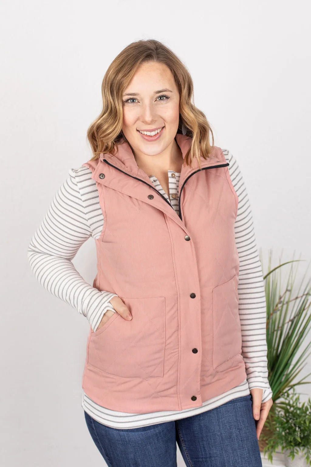 Remy Zip Up Vest - Pink