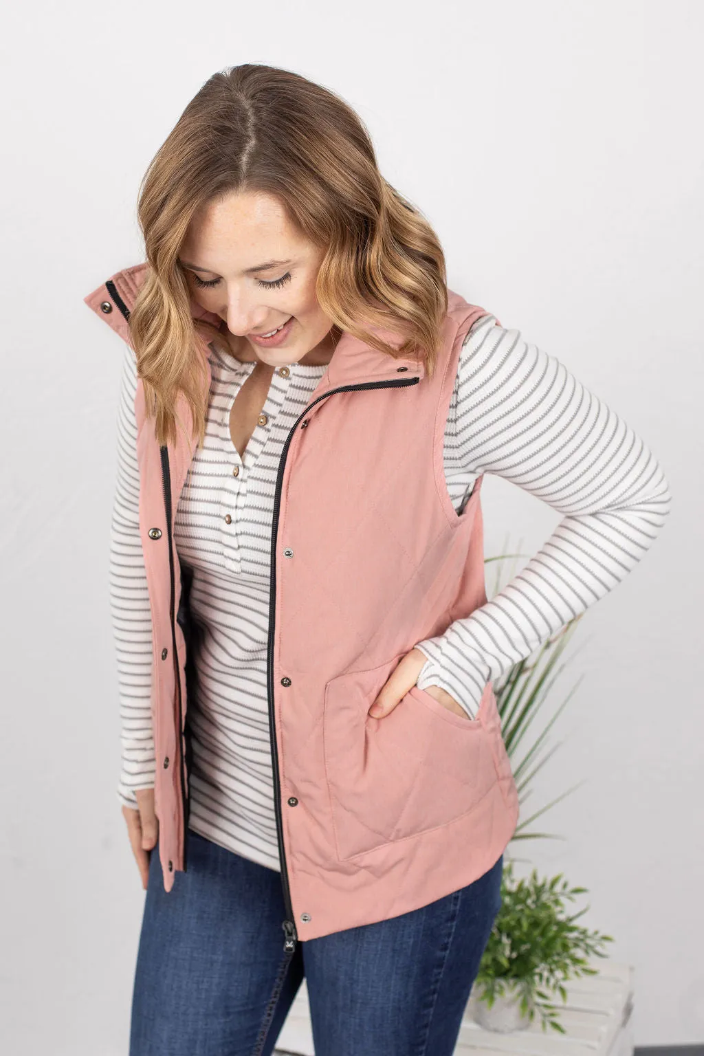 Remy Zip Up Vest - Pink