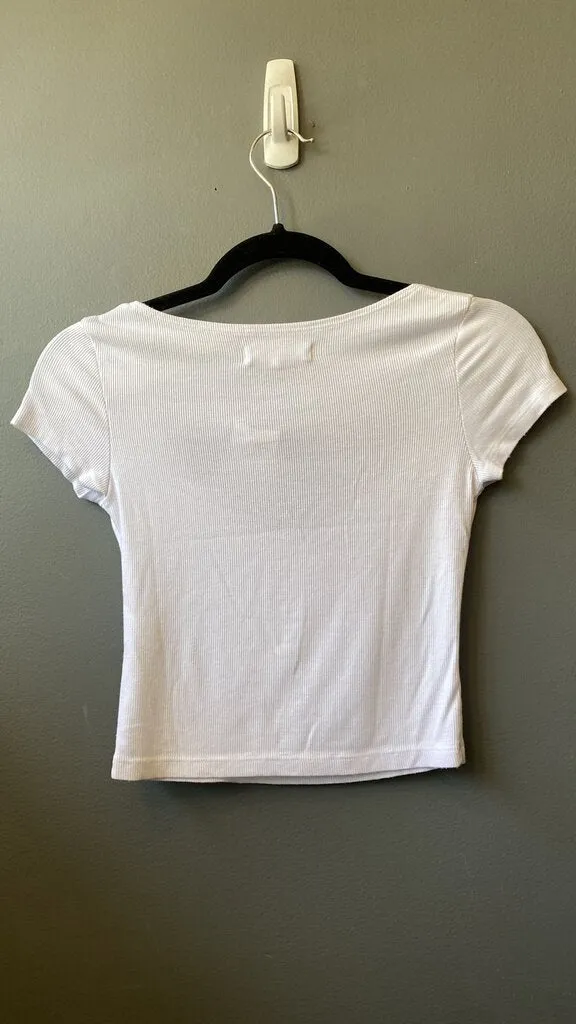 Ribbed Henley Crop Tee
