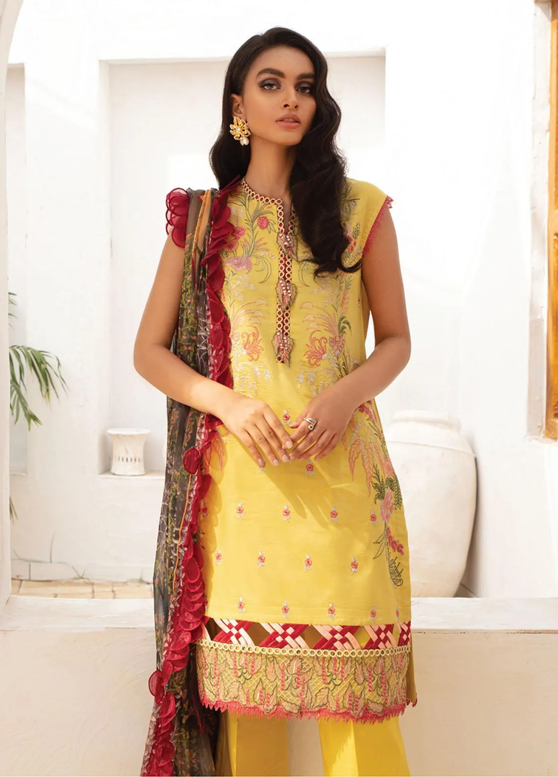 Roheenaz by Mushq Lawn Collection – RNZ-05-B Golden Spice
