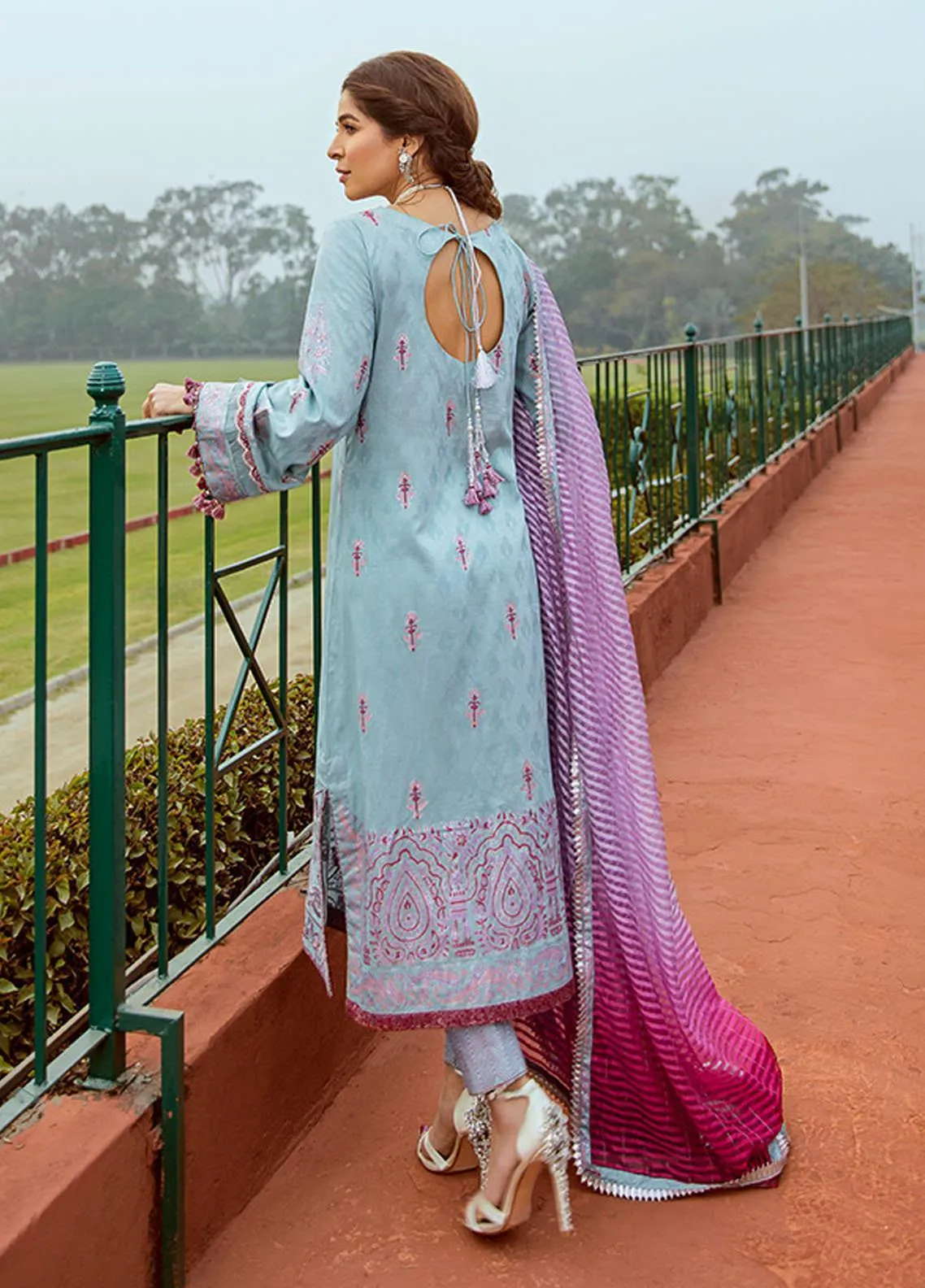 Saira Rizwan Lawn 2023  |  VIRSA 05