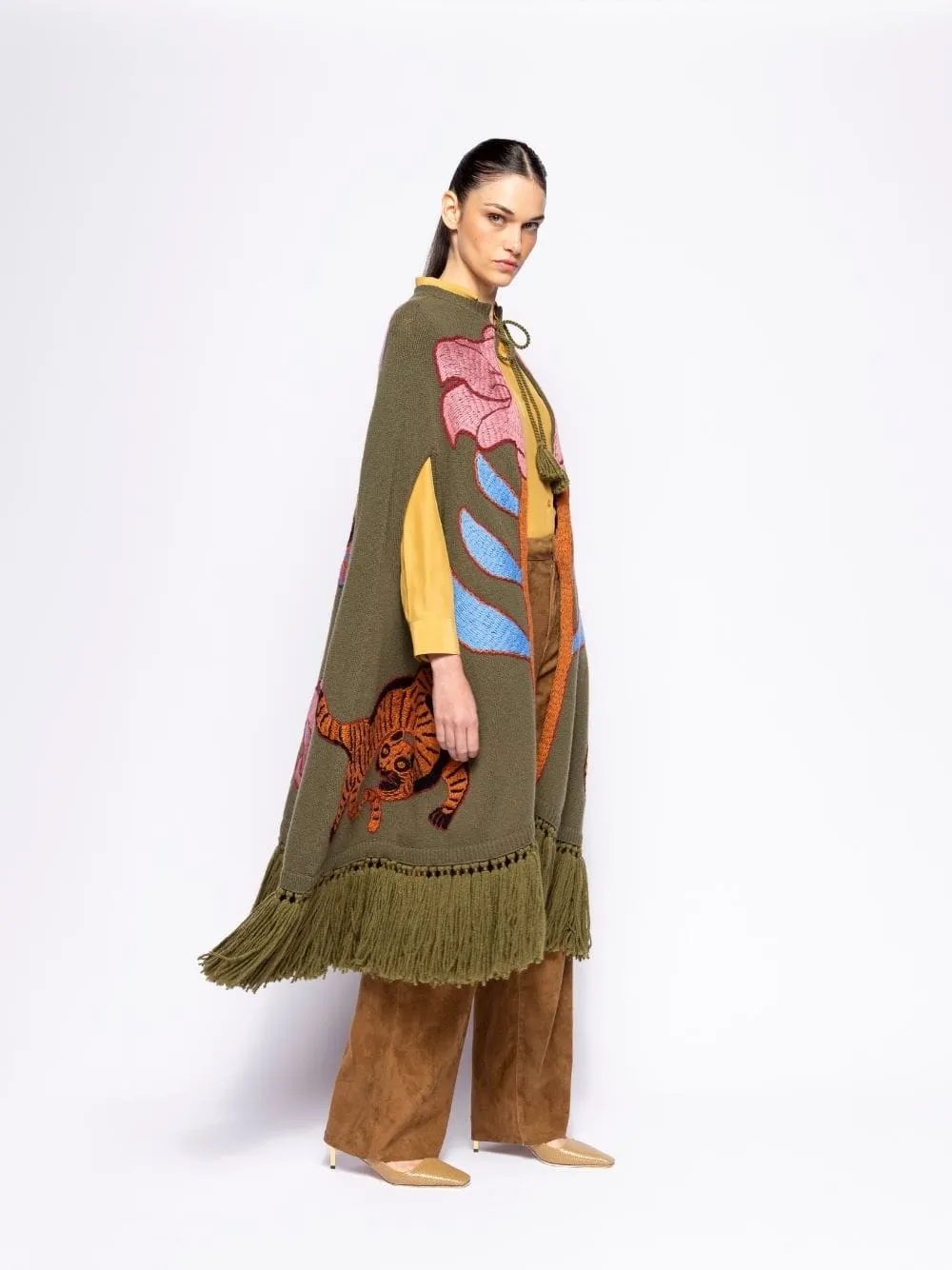 Saphire Duffel Bag Embroidered Knitted Cape