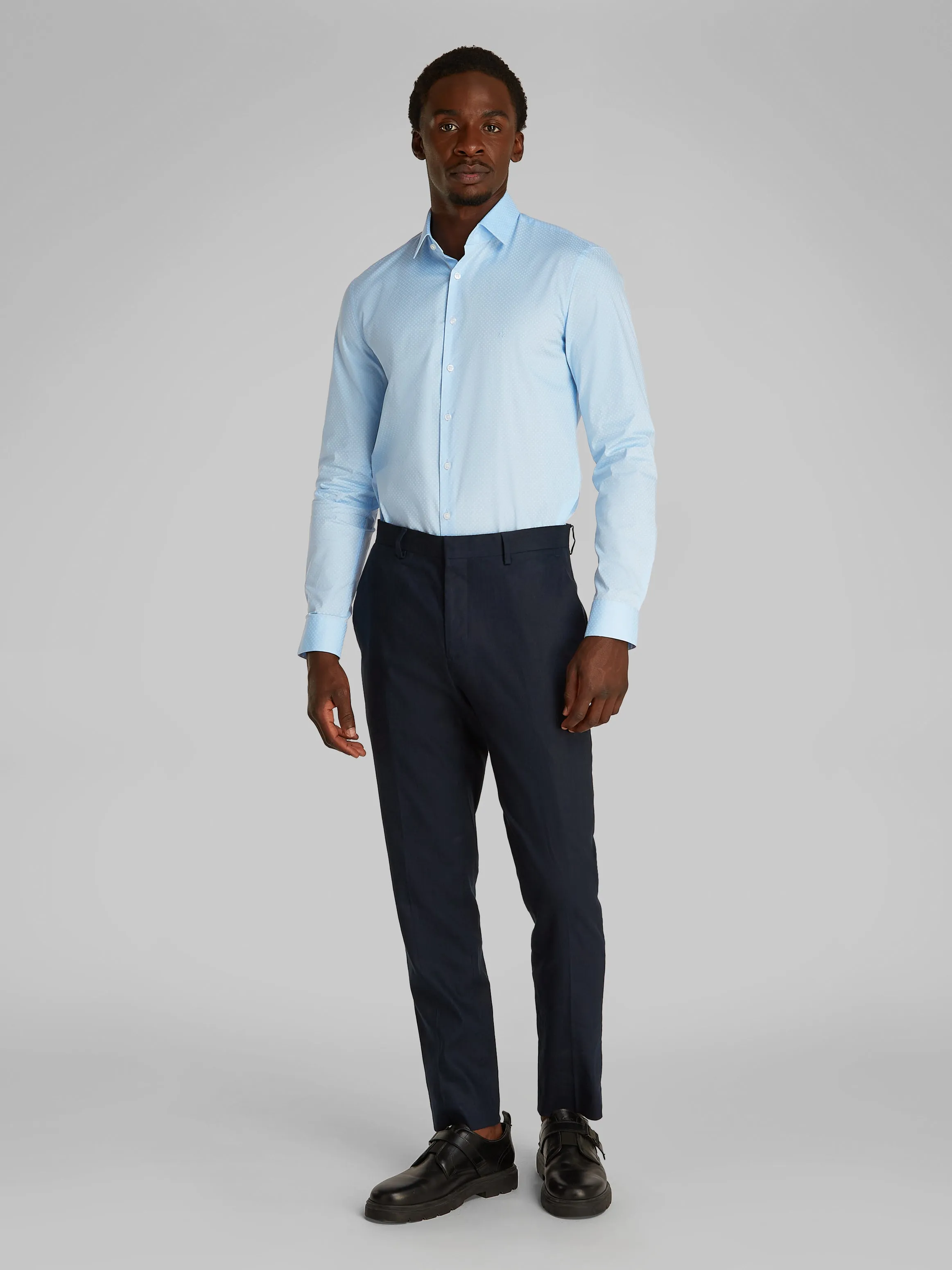 Slim Poplin Dress Shirt in Blue