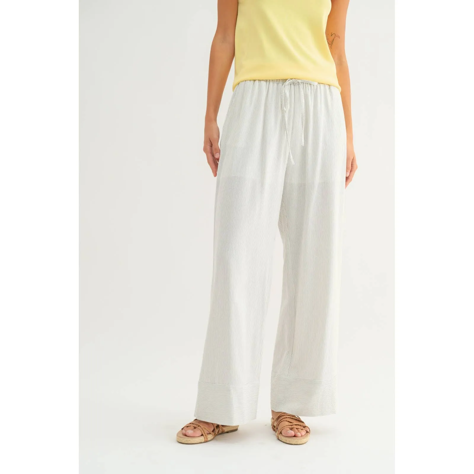 STRIPED STRAIGHT PANTS WITH DRAWSTRING MOCHA/WHITE