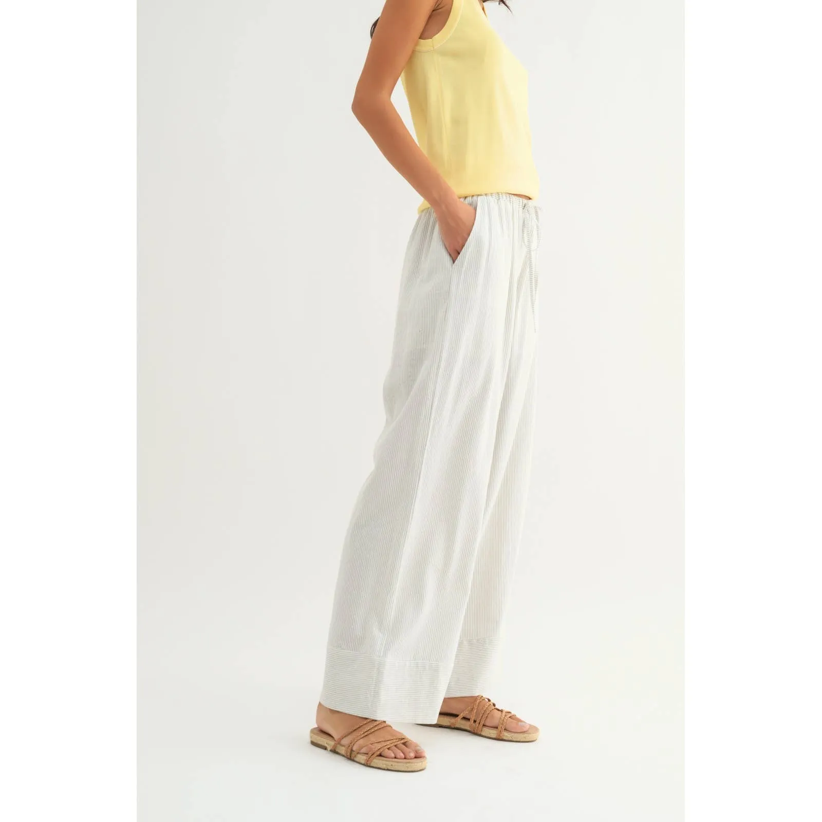 STRIPED STRAIGHT PANTS WITH DRAWSTRING MOCHA/WHITE