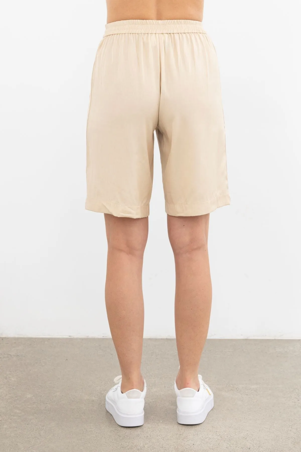 Tate short champagne