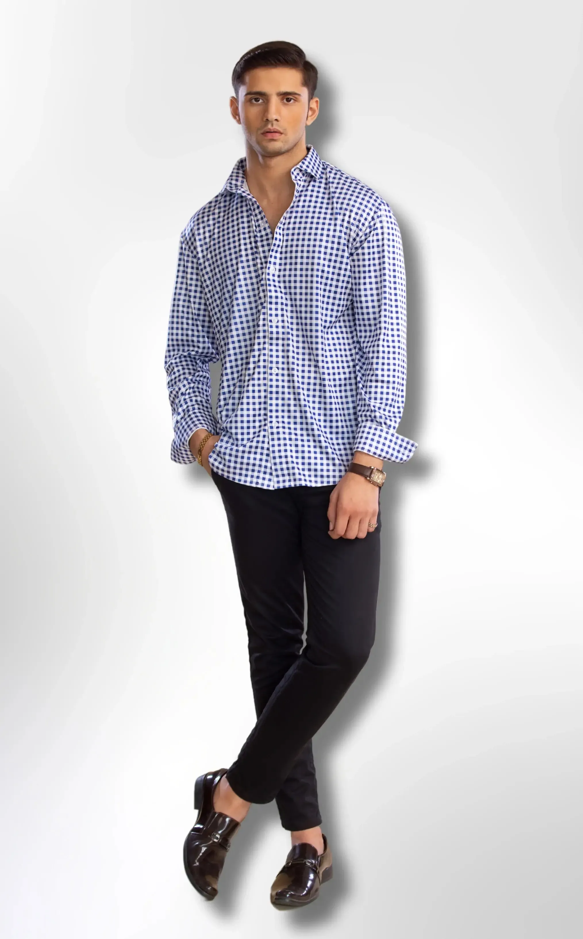 The Dressy Shirt Semi-Spread Collar Collar Navy and White Gingham