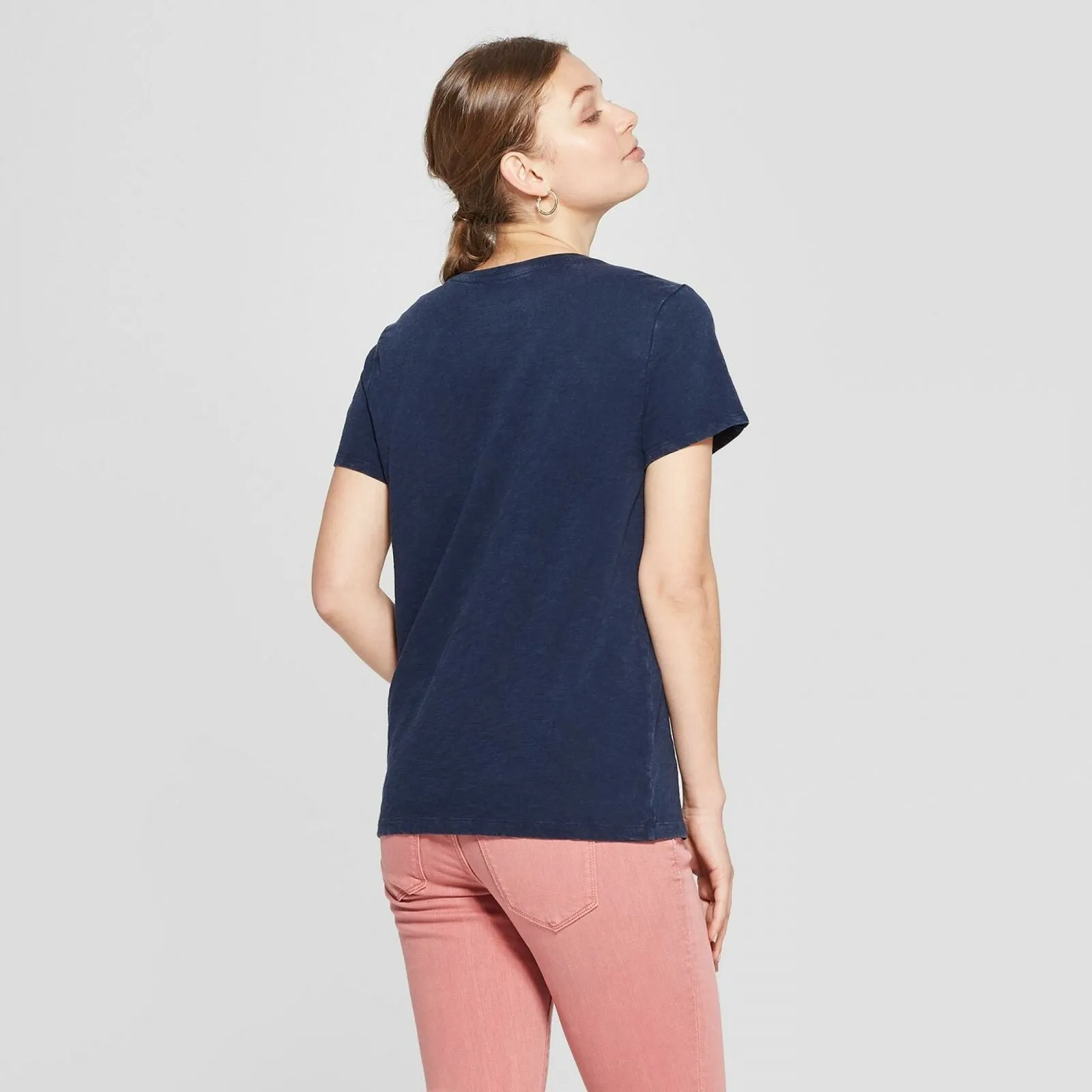 Universal Thread Relaxed Fit Short Sleeve Crewneck Meriwether Pocket T-Shirt
