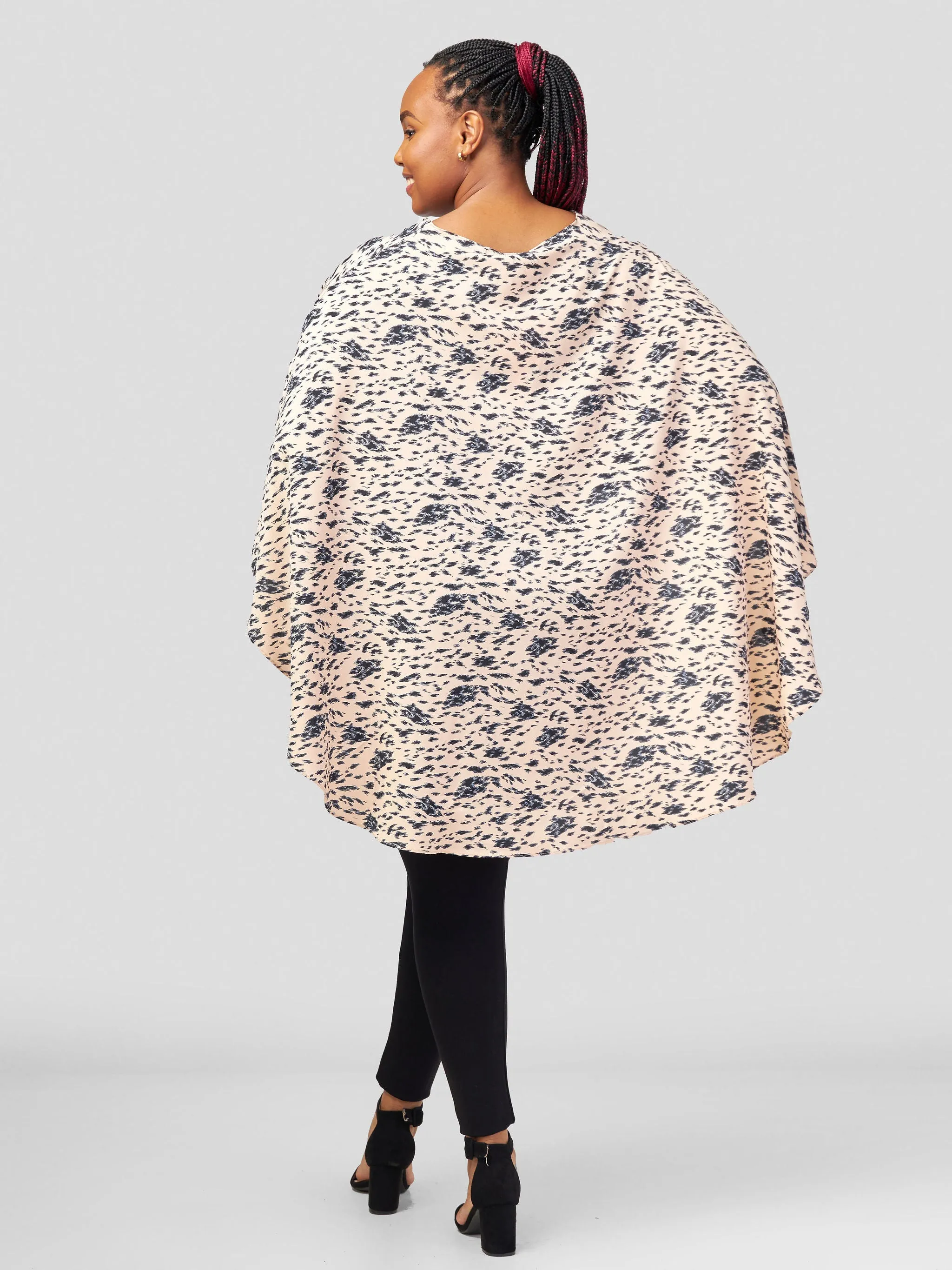 Vivo Sana Cape Top - Black / Peach Floral Print