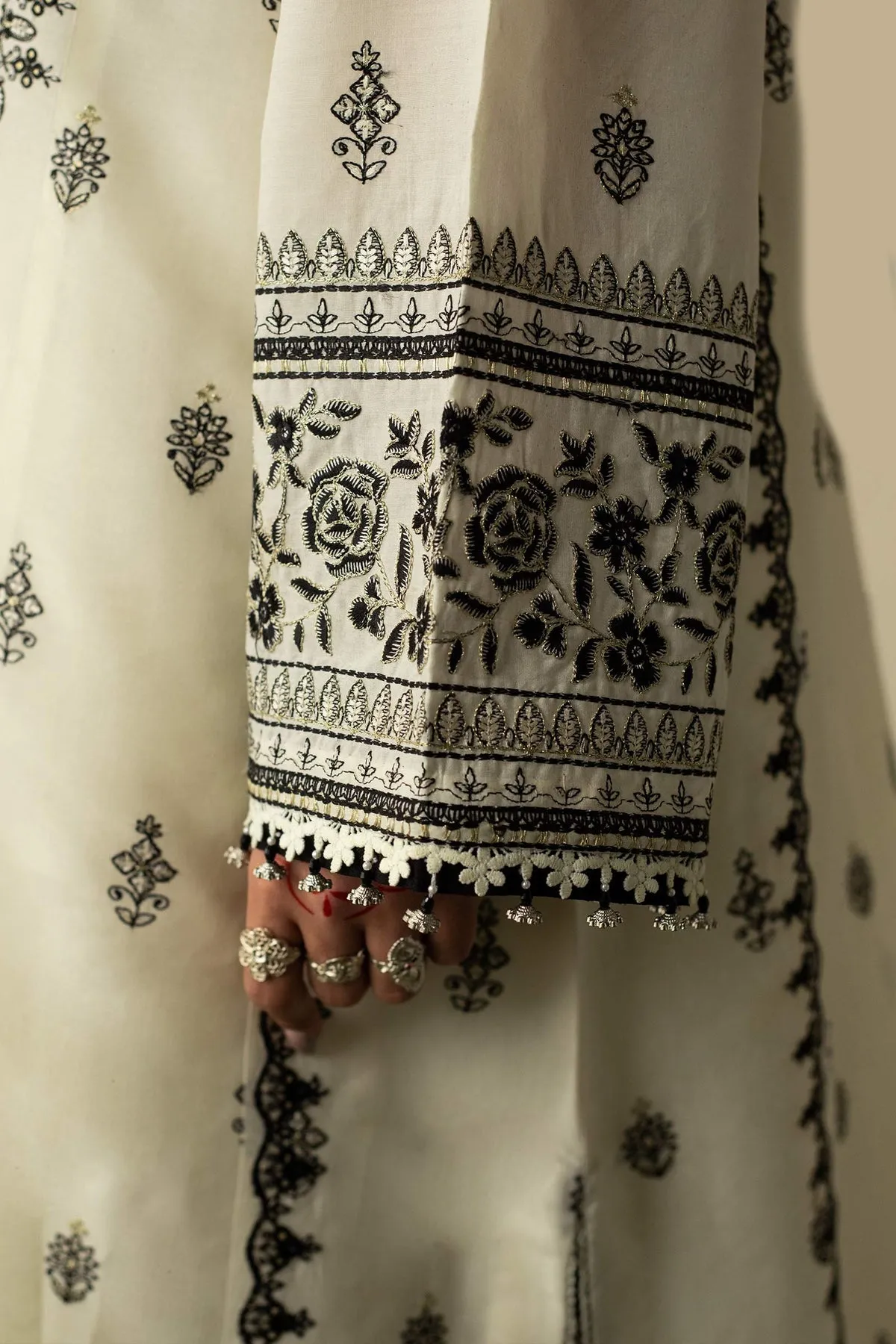 Zara Shahjahan Lawn II - '23 | ZEL23-D5