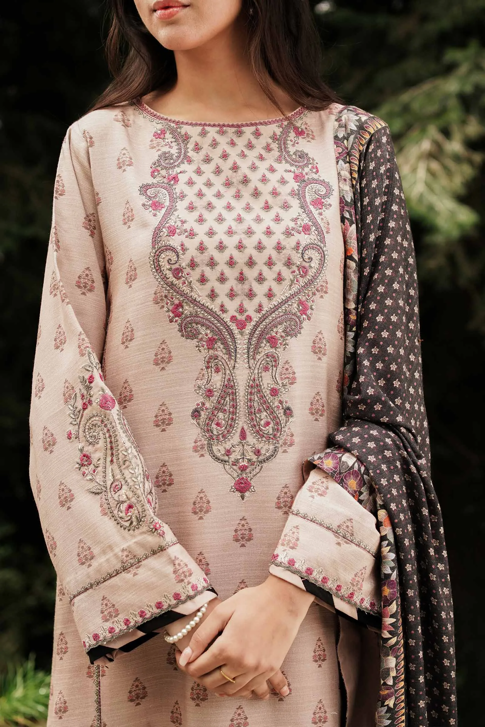 ZW22-3A | Zara Shahjahan Coco Winter Collection 2022 | Unstitched Embroidered Khaddar Linen  Suits