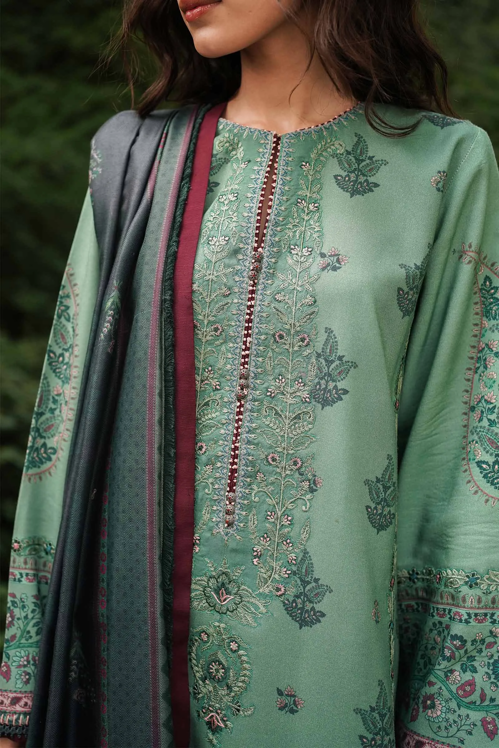 ZW22-4A | Zara Shahjahan Coco Winter Collection 2022 | Unstitched Embroidered Khaddar Linen  Suits