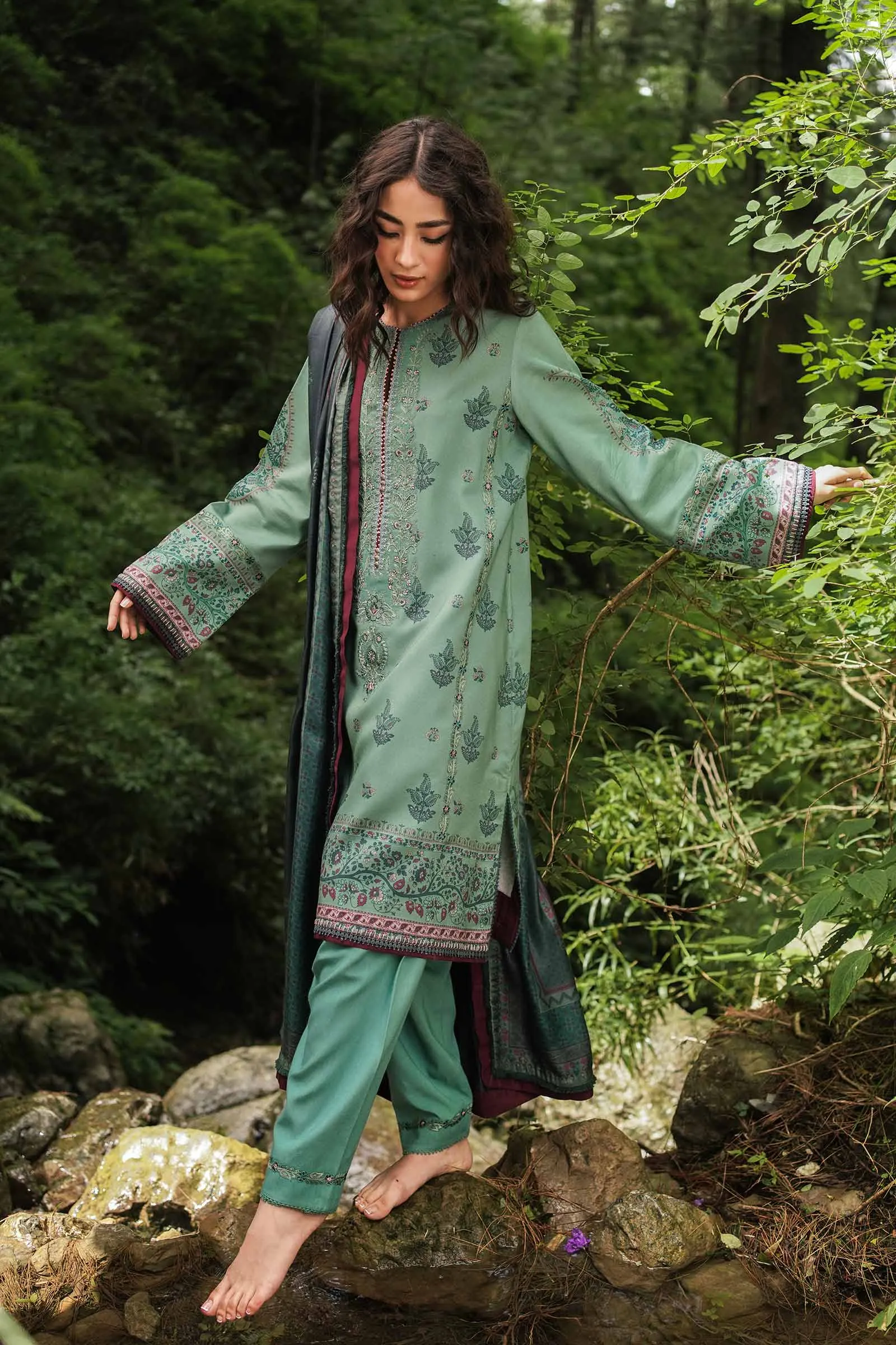 ZW22-4A | Zara Shahjahan Coco Winter Collection 2022 | Unstitched Embroidered Khaddar Linen  Suits